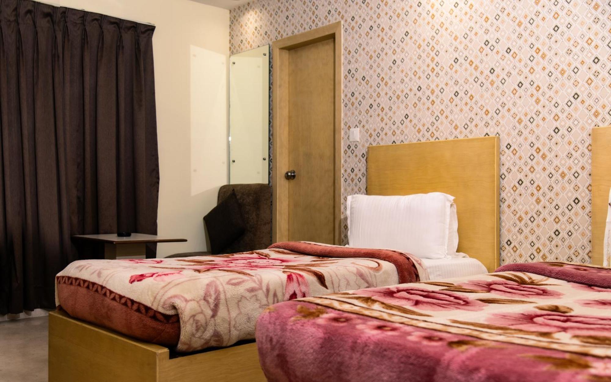 Mayur Hotel New Delhi Extérieur photo