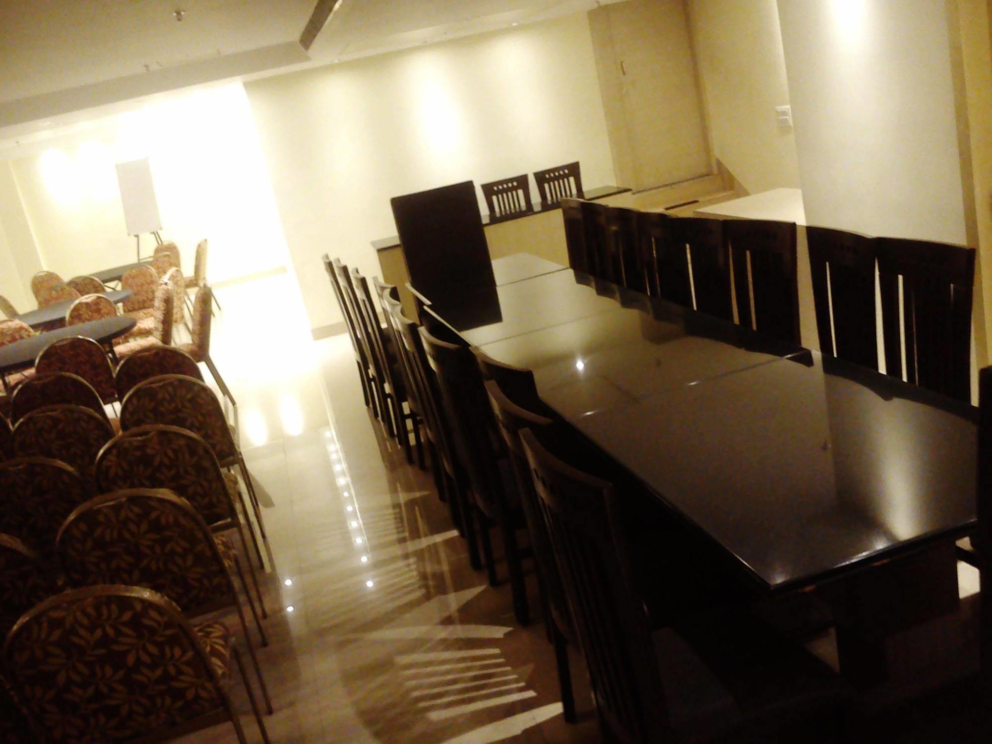 Mayur Hotel New Delhi Extérieur photo